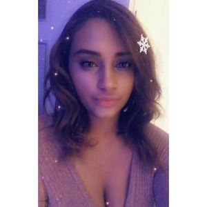 Meet your Posher, Jasmine